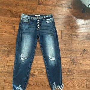 KanCan Jeans- very good used condition - 15/31 - so comfortable.